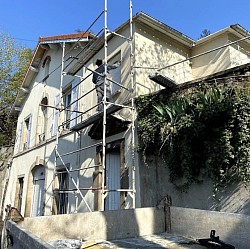 Façadier ravalement travaux de façade à Saint-Agrève (07)